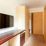 Hober Πανσιόν 3*