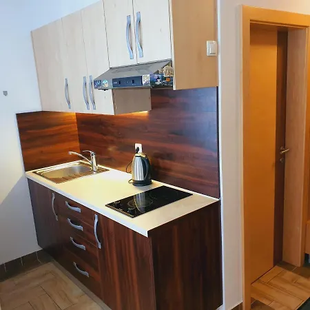 Hober 3* Prevalje