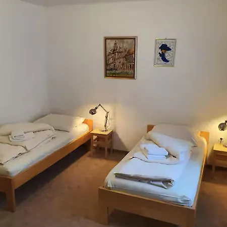 Hober 3* Prevalje