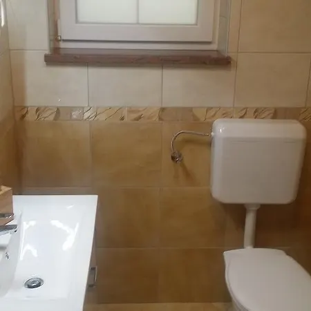 Hober 3* Prevalje