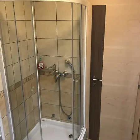 Hober 3* Prevalje