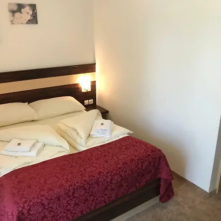 Hober 3* Prevalje