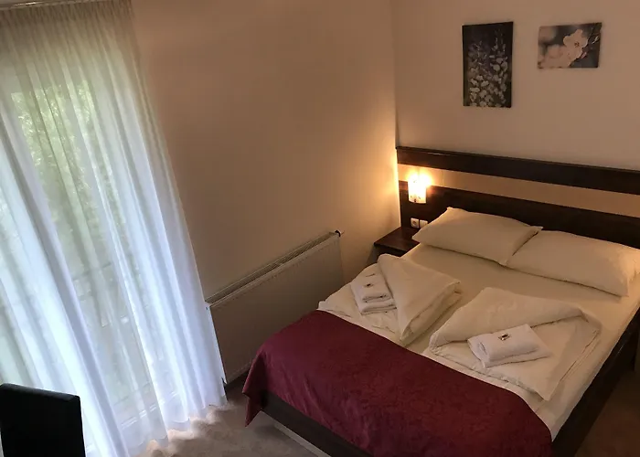 Hober Πανσιόν 3*